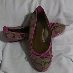 Coach flats